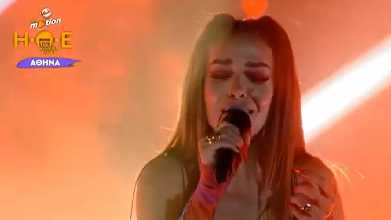 Mad Clip : “Κατέρρευσε” η Φουρέϊρα στην πρώτη της συναυλία, μετά τον θάνατο του 34χρονου τράπερ