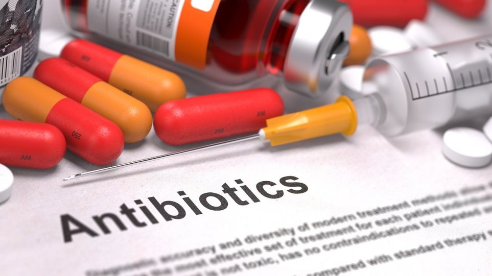 Έρευνα: Τα αντιβιοτικά αυξάνουν τον κίνδυνο καρκίνου του εντέρου