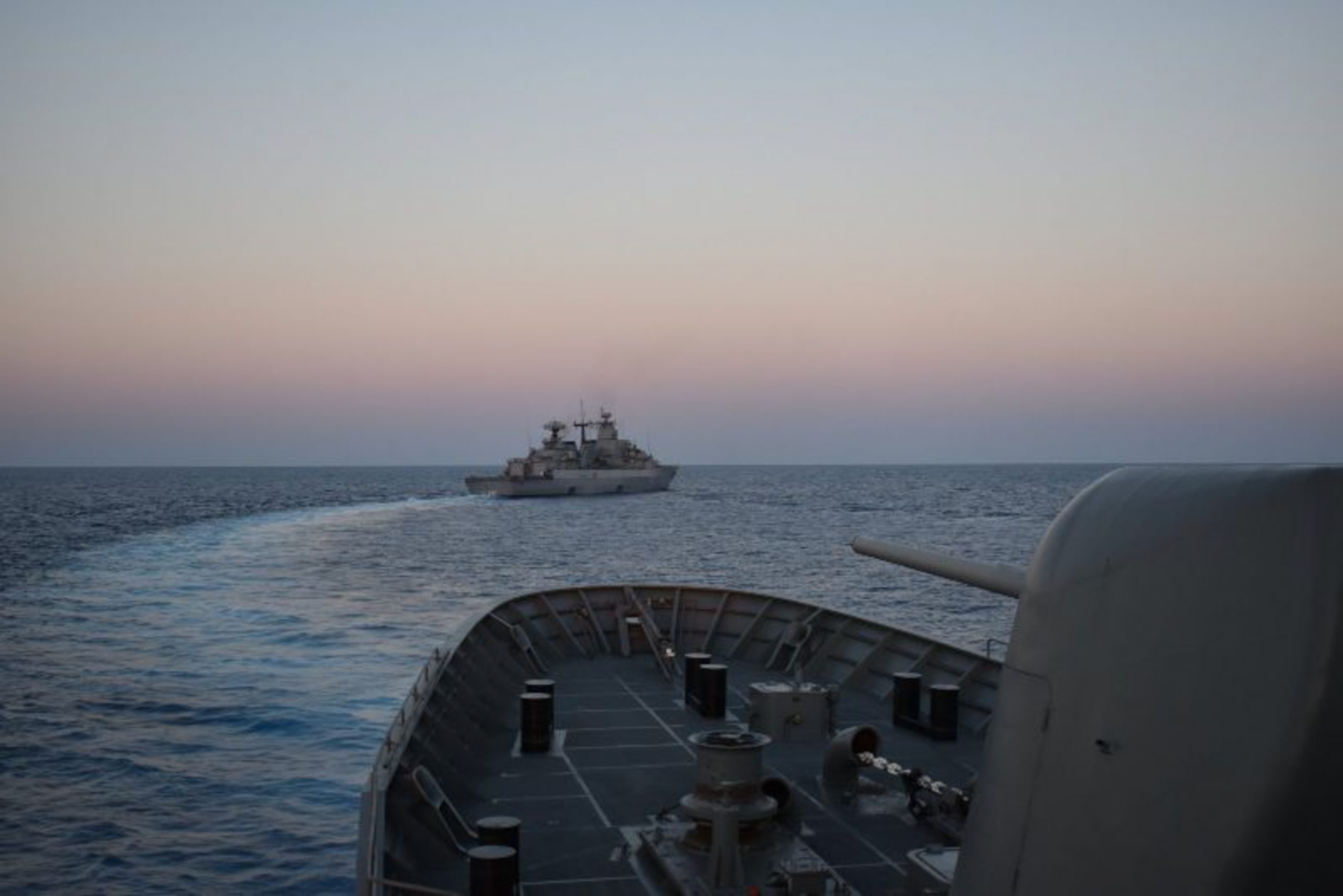 Ρωσικά πολεμικά πλοία στη Μεσόγειο! Κατευθύνονται στη Μαύρη Θάλασσα