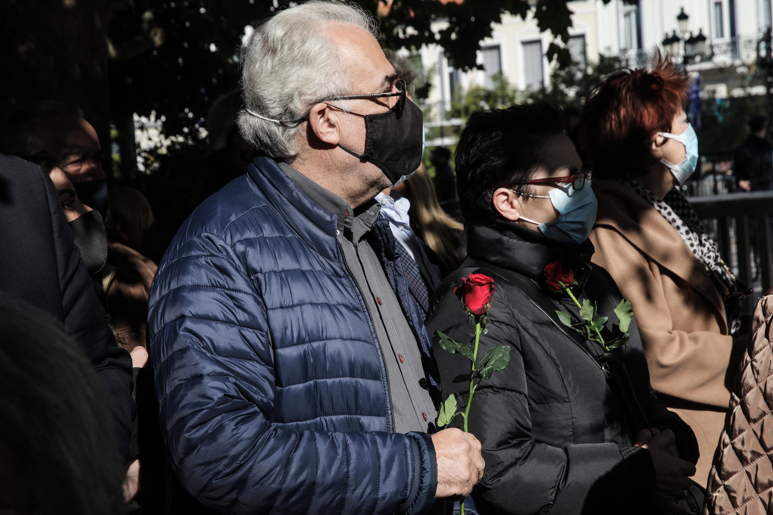 Κηδεία Φώφης Γεννηματά: Συγκινημένοι πολίτες στο τελευταίο αντίο – Ήρθαν ακόμα και από τη Κρήτη