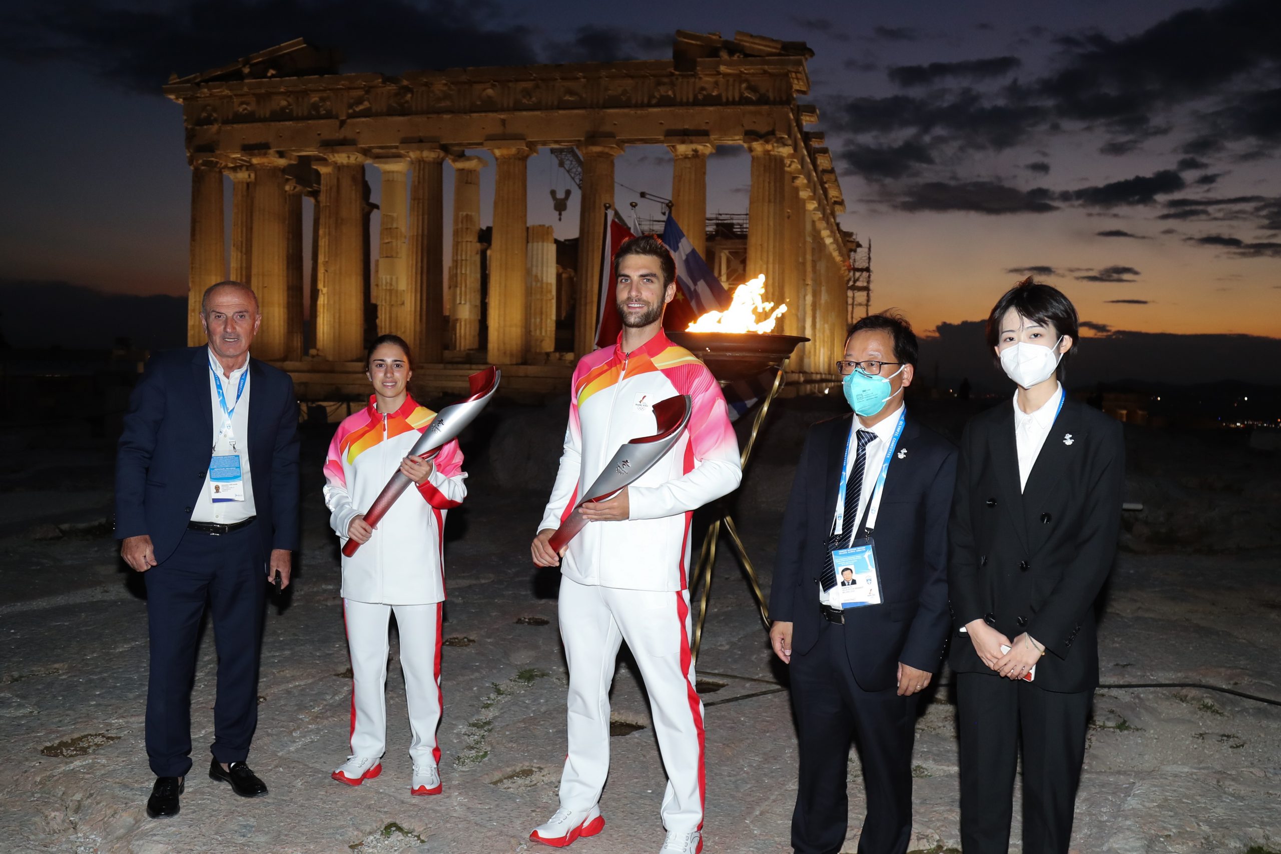 Χειμερινοί Ολυμπιακοί Αγώνες «Πεκίνο 2022»: Άναψε στην Ακρόπολη η Ολυμπιακή Φλόγα (pics)