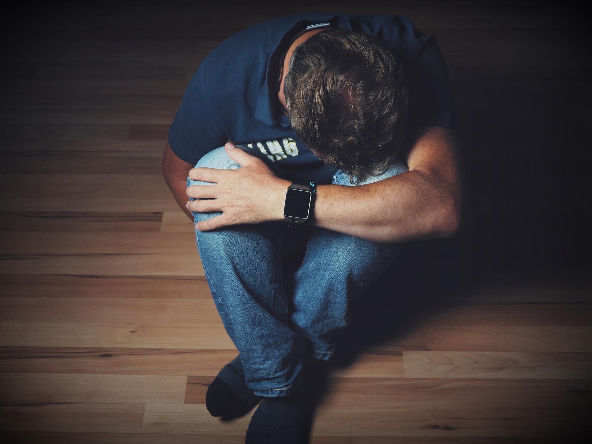 SOS: Τα 10 συμπτώματα της κατάθλιψης που χτυπούν καμπανάκι