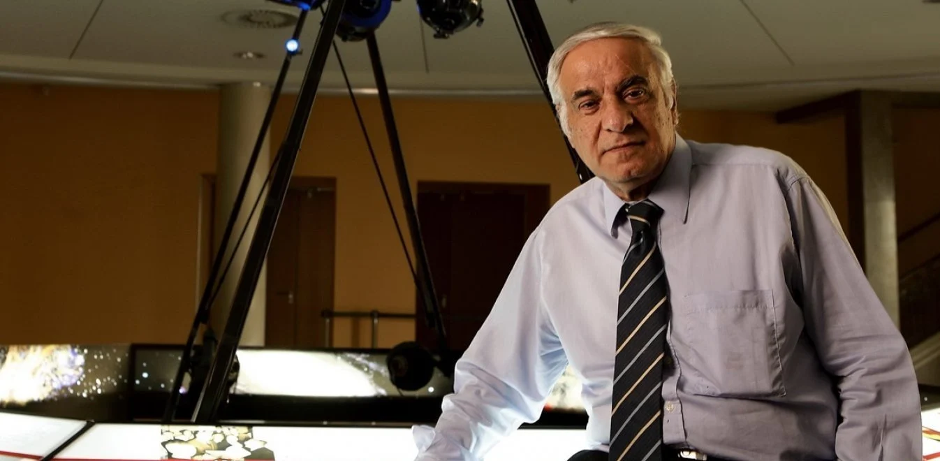 Διονύσης Σιμόπουλος: Μάχη με τον καρκίνο δίνει ο αστροφυσικός – «Είμαι Επικούρειος, δεν φοβάμαι»
