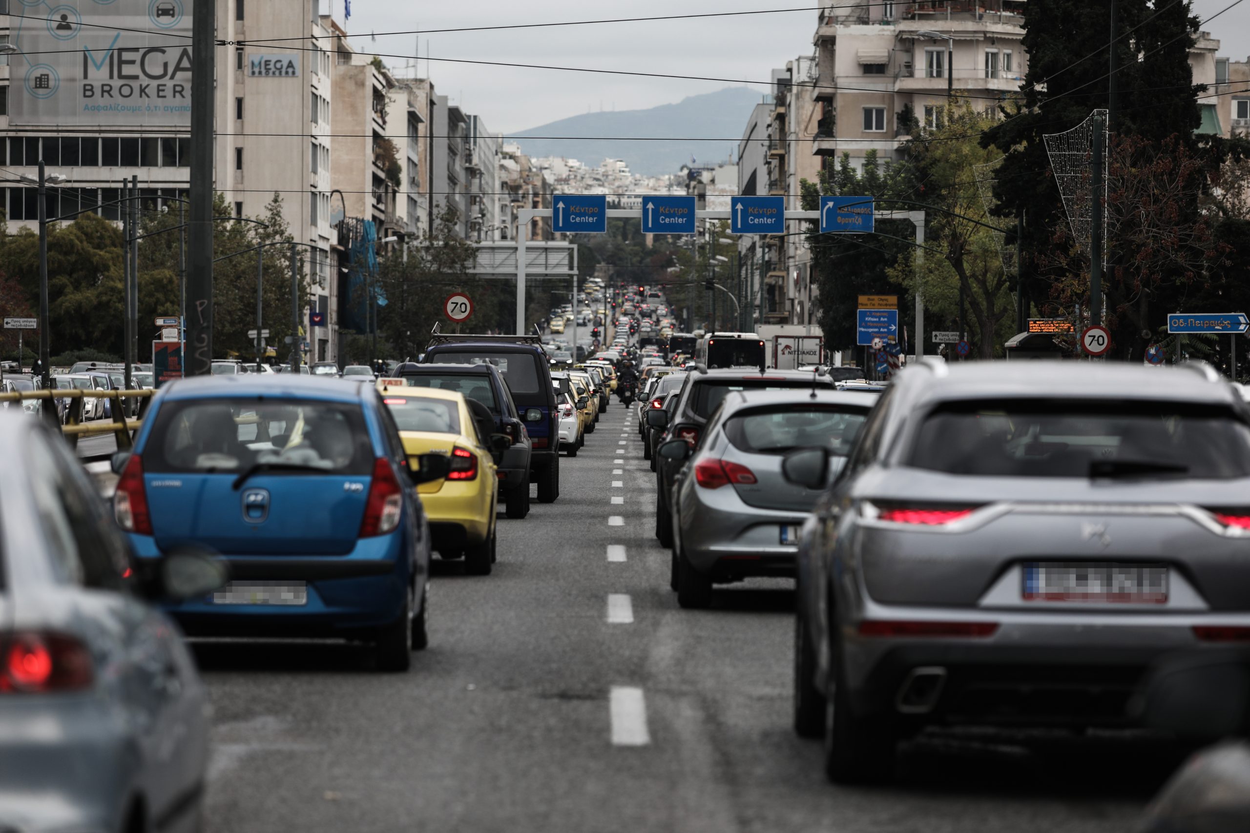 Κίνηση στους δρόμους: Δυσκολία σε αρκετούς οδικούς άξονες