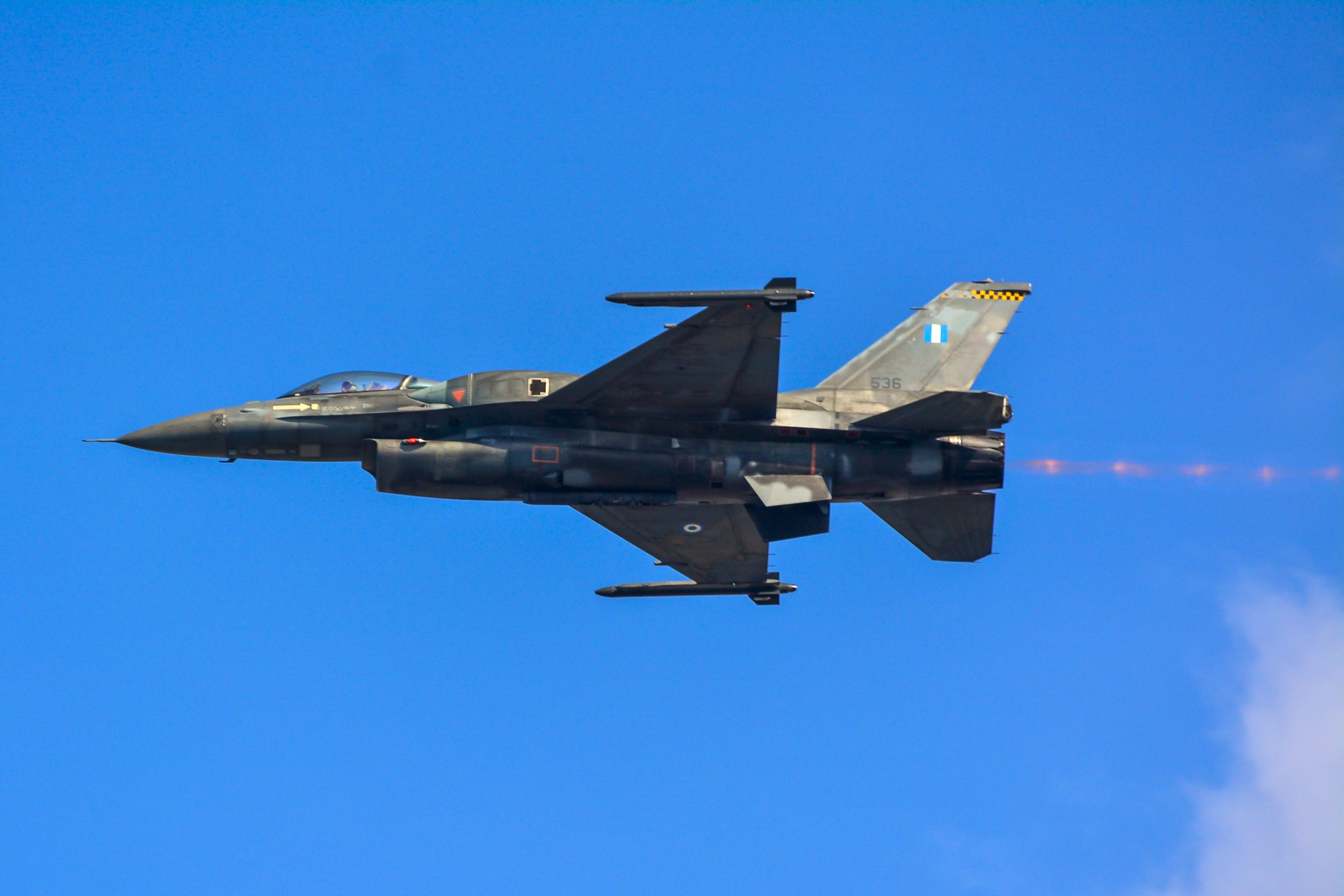 Ατύχημα με F-16 στα Χανιά: Σώοι οι πιλότοι