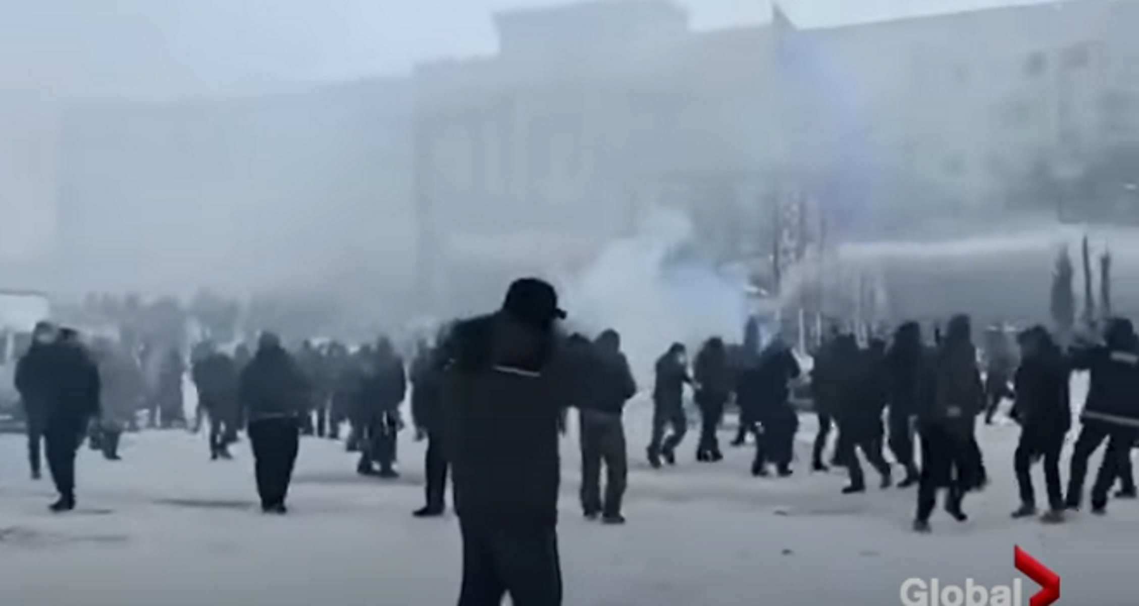 Χάος στο Καζακστάν! Ελεύθεροι σκοπευτές πυροβολούν εν ψυχρώ διαδηλωτές – Σοκαριστικές εικόνες