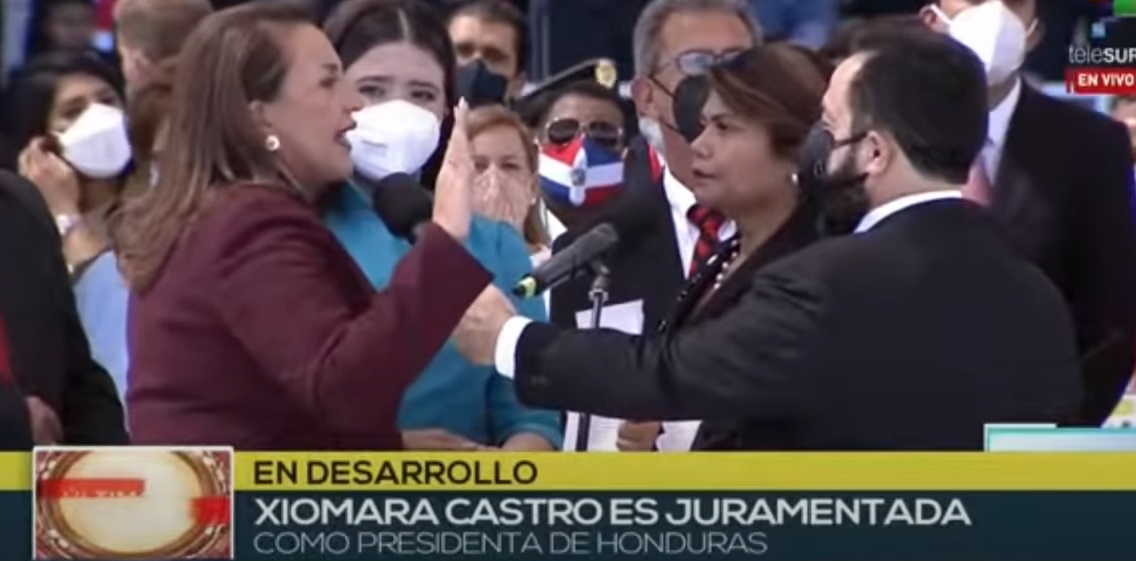 Ορκίστηκε η Σιομάρα Κάστρο η πρώτη γυναίκα που ανέλαβε την προεδρία της Ονδούρας