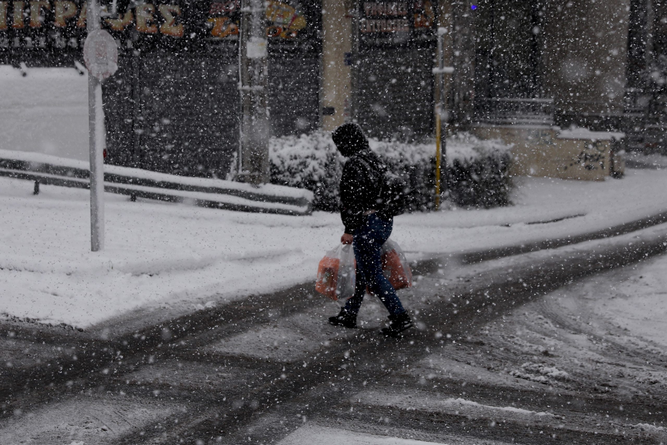 Καιρός – Αρναούτογλου: Έρχονται χιόνια ακόμα και στην Αττική – Πότε θα «χτυπήσει» η νέα κακοκαιρία
