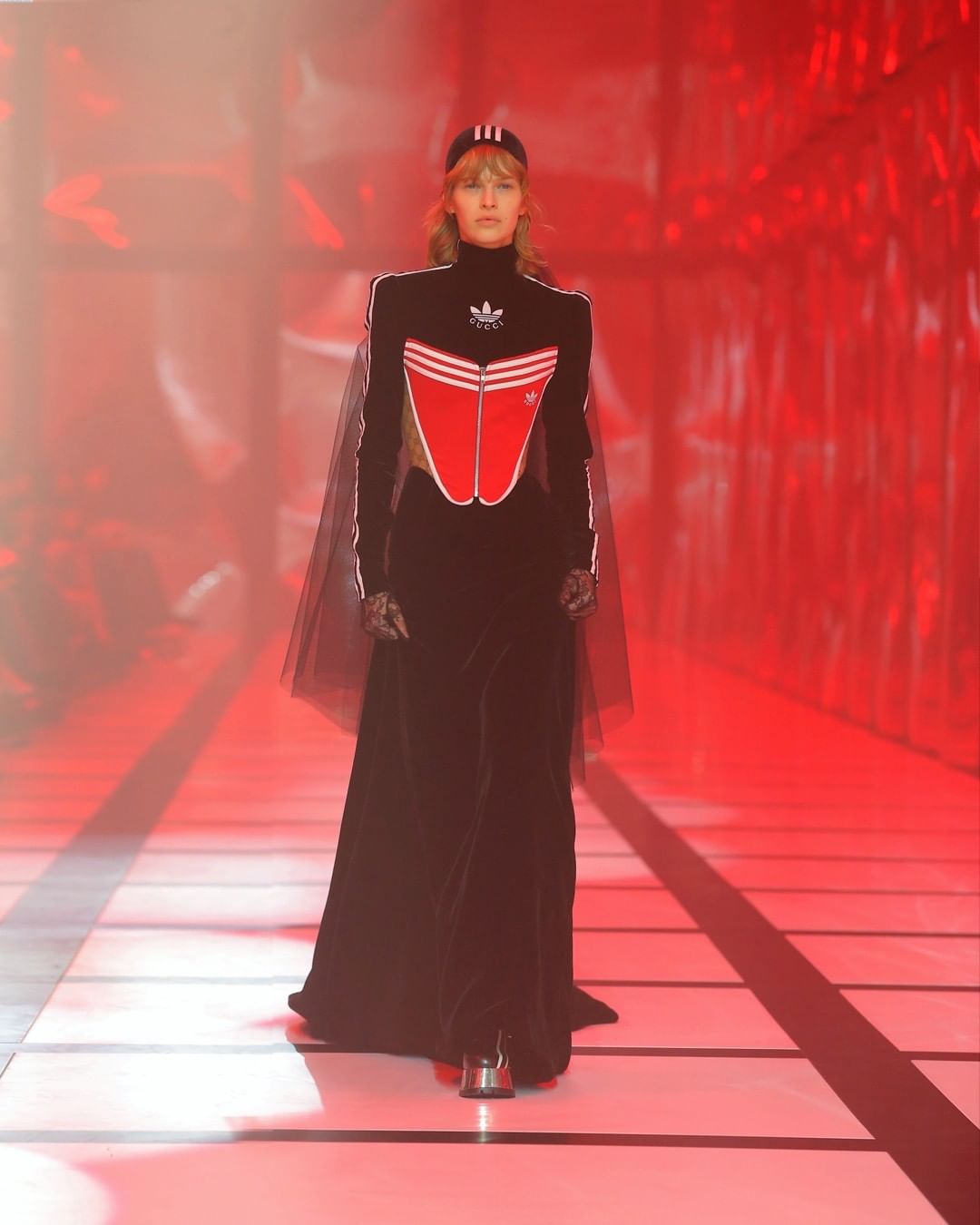 Gucci: Η επίδειξη μόδας για Φθινόπωρο-Χειμώνα 2022-2023