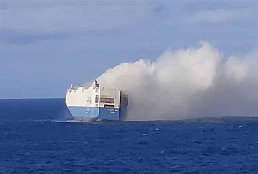 Euroferry Olympia: Έτσι ξεκίνησε η φωτιά στο πλοίο (Videos)
