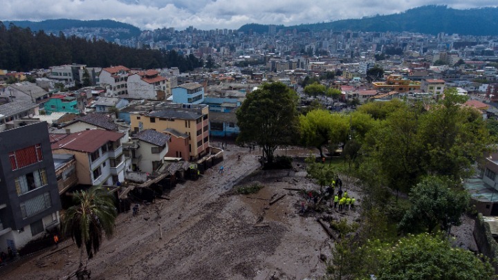 Ισημερινός: Τουλάχιστον 22 νεκροί και 47 τραυματίες από κατολισθήσεις