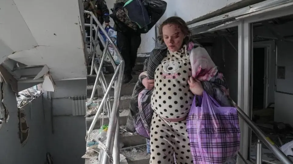 Πόλεμος στην Ουκρανία: Γέννησε η έγκυος που γλίτωσε από τους βομβαρδισμούς στο μαιευτήριο