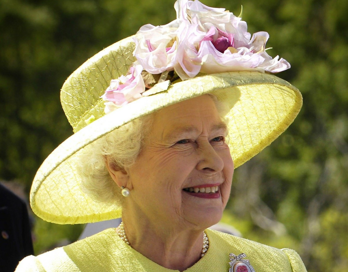Βασίλισσα Ελισάβετ: Αλλάζουν εθνικός ύμνος και νομίσματα