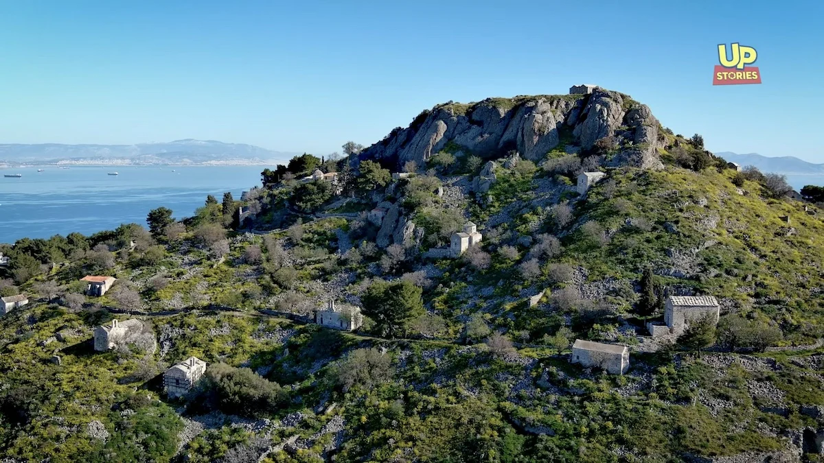 Το «κρυφό» χωριό με τις 365 εκκλησίες μόλις 60 λεπτά από την Αθήνα (video)