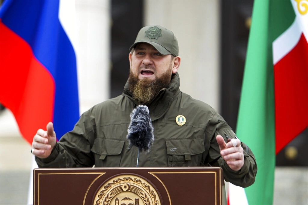 Ουκρανία: «Πάνω από 1.000 πεζοναύτες έχουν παραδοθεί στη Μαριούπολη», λέει ο Τσετσένος ηγέτης Καντίροφ