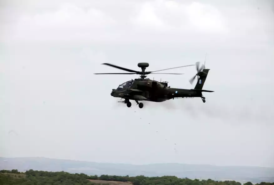 Αναγκαστική προσγείωση στρατιωτικού ελικοπτέρου στην Εύβοια
