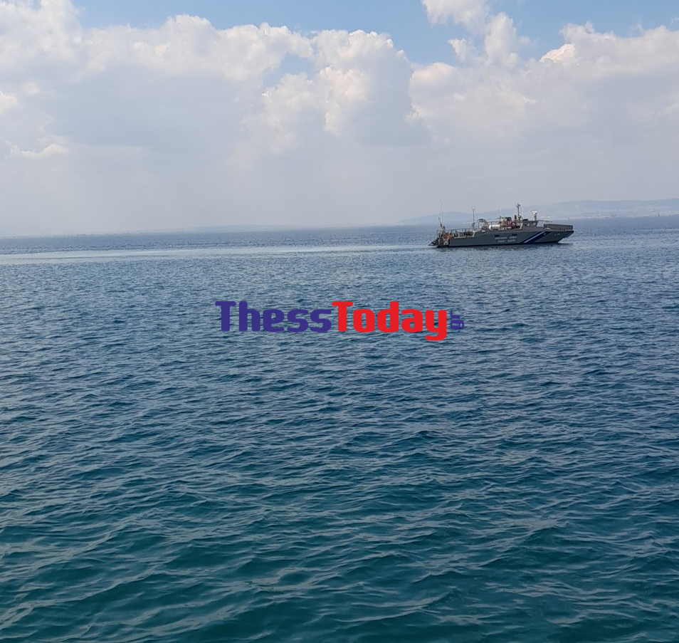 Θεσσαλονίκη: Αυτοκίνητο έπεσε στη θάλασσα – Δύο νεκροί (vid)