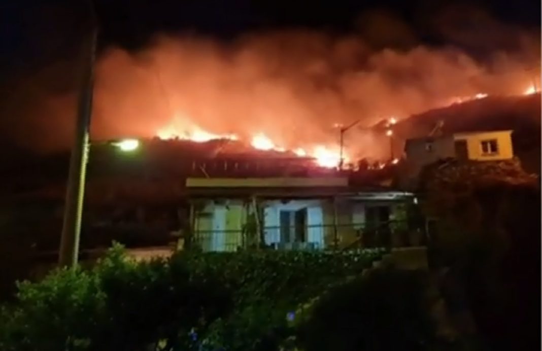 Φωτιά τώρα: Πυρκαγιά στον Ασπρόπυργο – Υπό μερικό έλεγχο η φωτιά στο Σχιστό