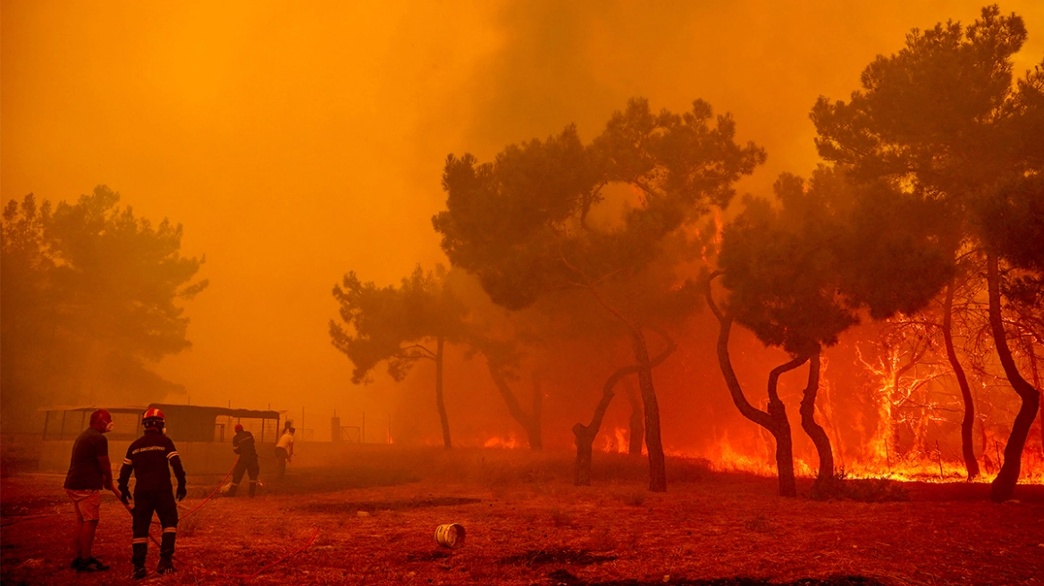Φωτιά: 41 δασικές πυρκαγιές το τελευταίο 24ωρο – Πολύ υψηλός κίνδυνος αύριο σε τέσσερις περιφέρειες