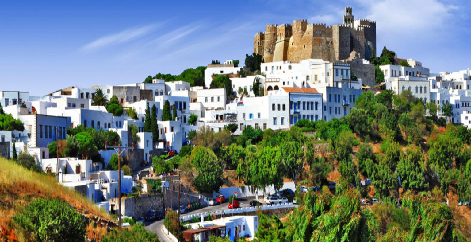 Πάτμος: Το ελληνικό νησί που είναι ανάμεσα στους 15 καλύτερους προορισμούς του κόσμου