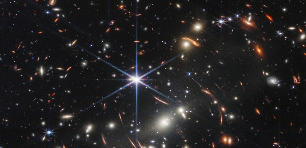 Ανατροπή στις γνώσεις για το σύμπαν: Η ανακάλυψη με το James Webb που αφήνει άφωνους τους επιστήμονες