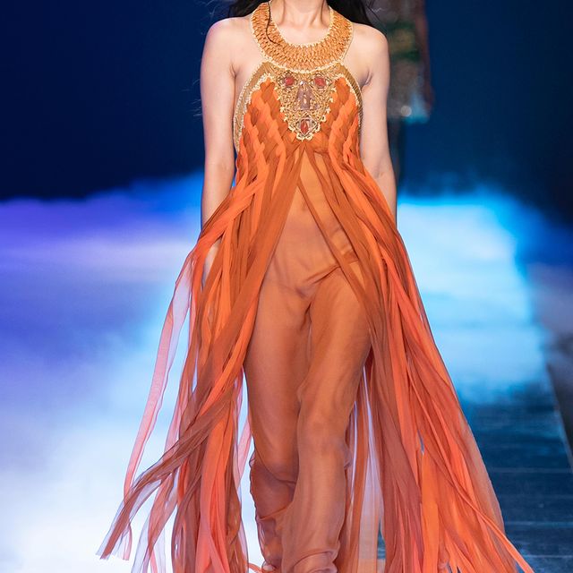 Alberta Ferretti: Το σόου μόδας για Άνοιξη /Καλοκαίρι 2023 στο Μιλάνο