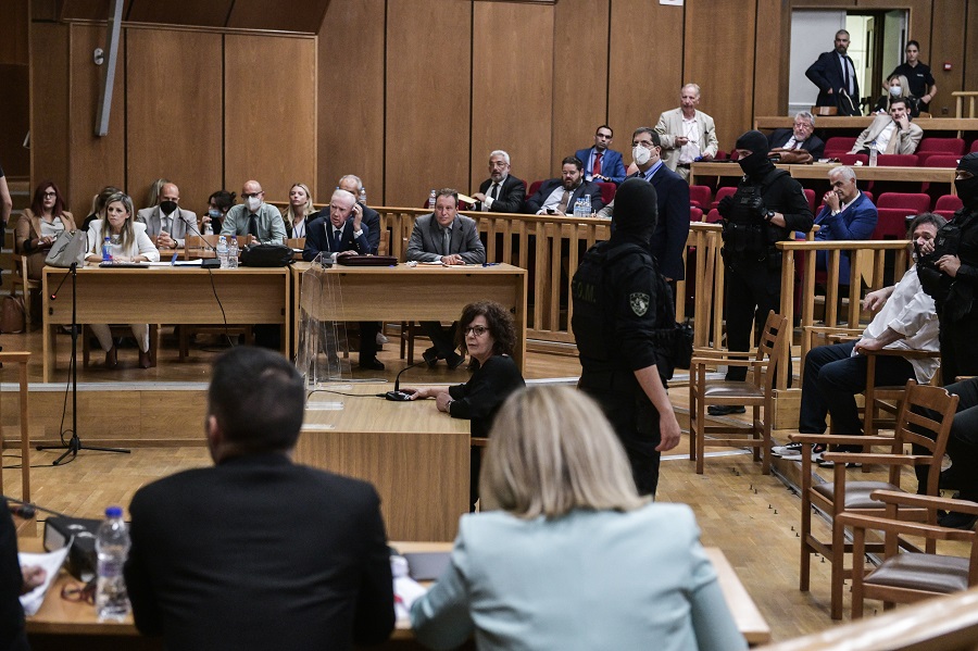 Εντάσεις και ενστάσεις στη δίκη της ΧΑ – Στις 7 Οκτωβρίου η κατάθεση της Μάγδας Φύσσα