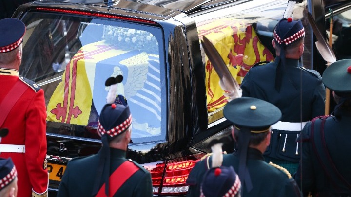 Βασίλισσα Ελισάβετ: Το μεσημέρι της Δευτέρας η κηδεία της