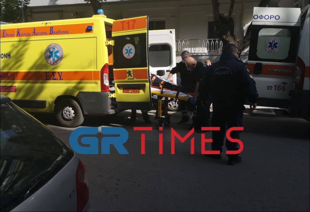 Θεσσαλονίκη: Άνδρας έπεσε από τον 5ο όροφο πολυκατοικίας (vid)