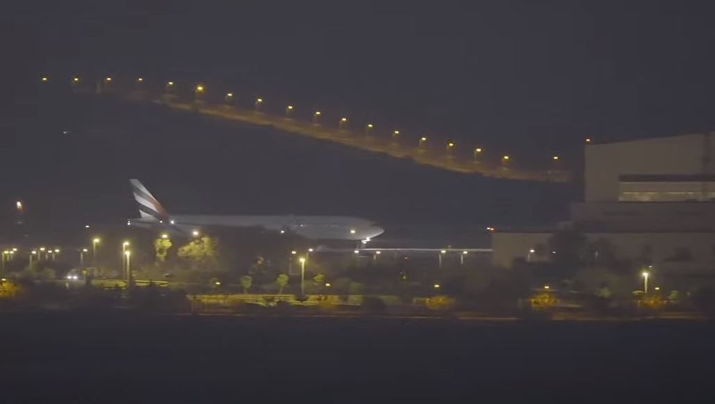 Θρίλερ στο «Ελευθέριος Βενιζέλος»: Προσγειώθηκε η δεύτερη πτήση της Emirates συνοδεία F-16