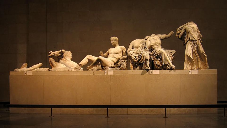 Μενδώνη στον Guardian: «Η Ελλάδα θα προσέφερε σημαντικούς θησαυρούς στο Ηνωμένο Βασίλειο για τα γλυπτά του Παρθενώνα»