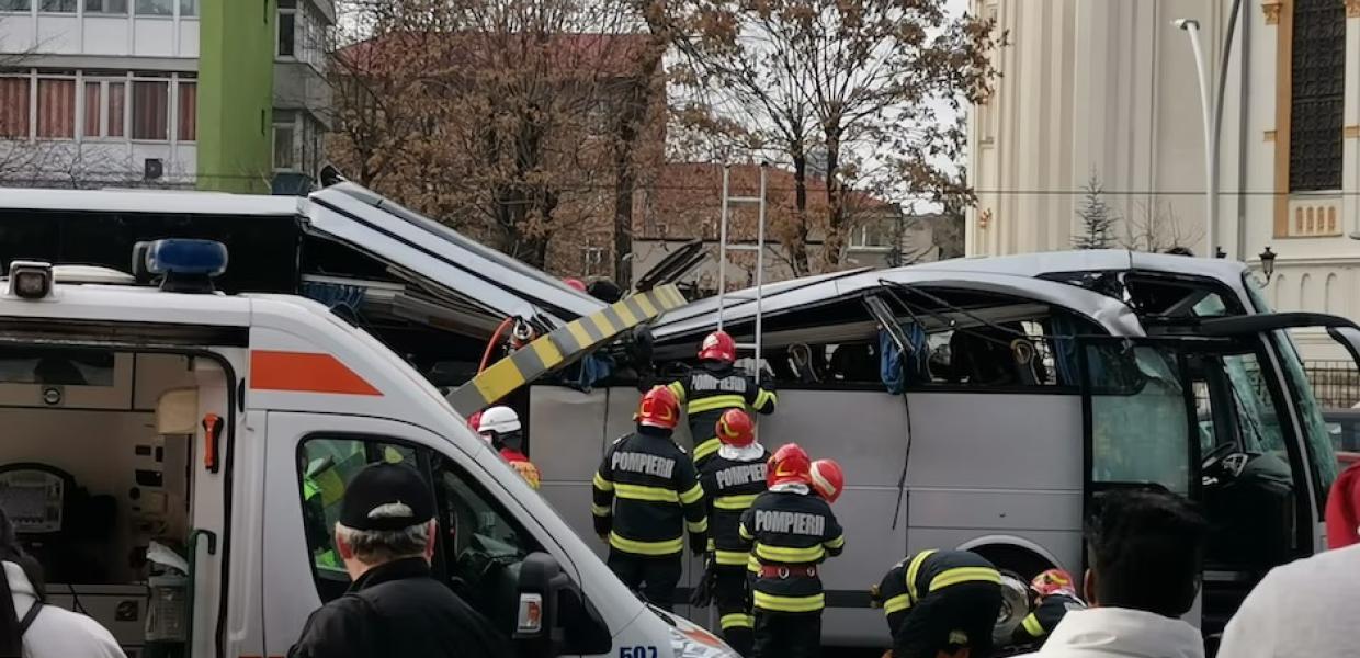 Η επίσημη ανακοίνωση για το δυστύχημα στο Βουκουρέστι με 1 νεκρό και 24 τραυματίες