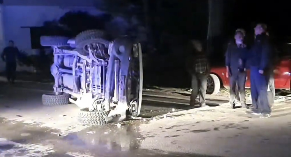 Κρήτη: Αγροτικό πήρε «σβάρνα» τρία αυτοκίνητα – Δύο τραυματίες