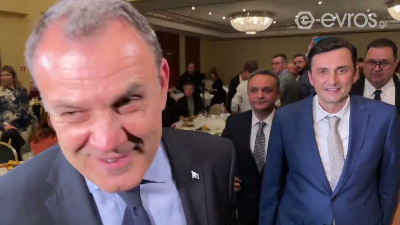 Ο υπουργός Αμυνας απαξιώνει τον αρχηγό του στρατού Κωνσταντίνο Φλώρο