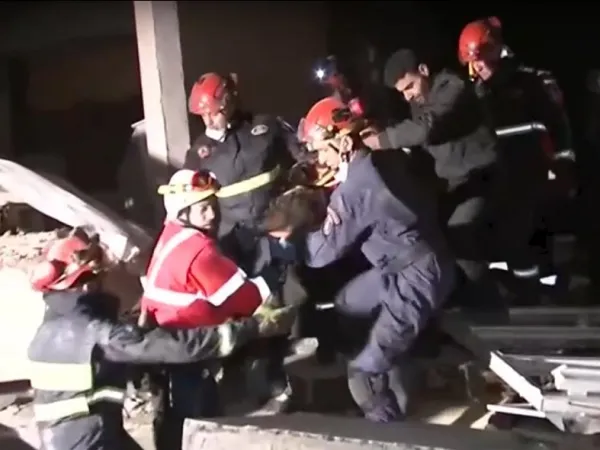 Η ΕΜΑΚ διέσωσε άλλο ένα παιδί από τα ερείπια στην Τουρκία