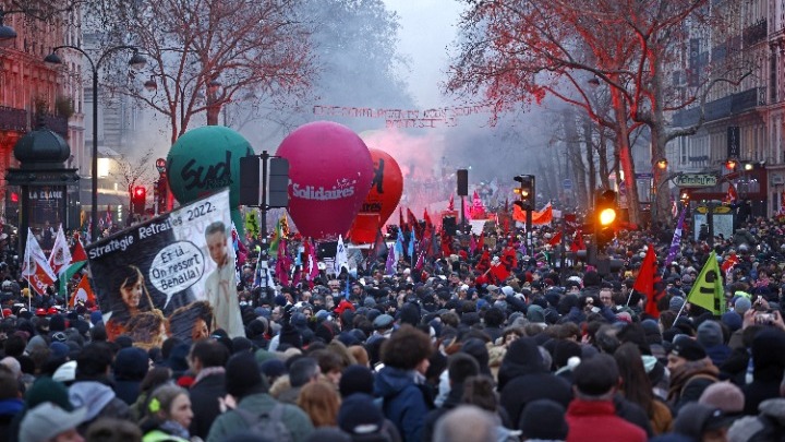 Γαλλία: Τα συνδικάτα καλούν την Πέμπτη τους εργαζόμενους σε νέες κινητοποιήσεις