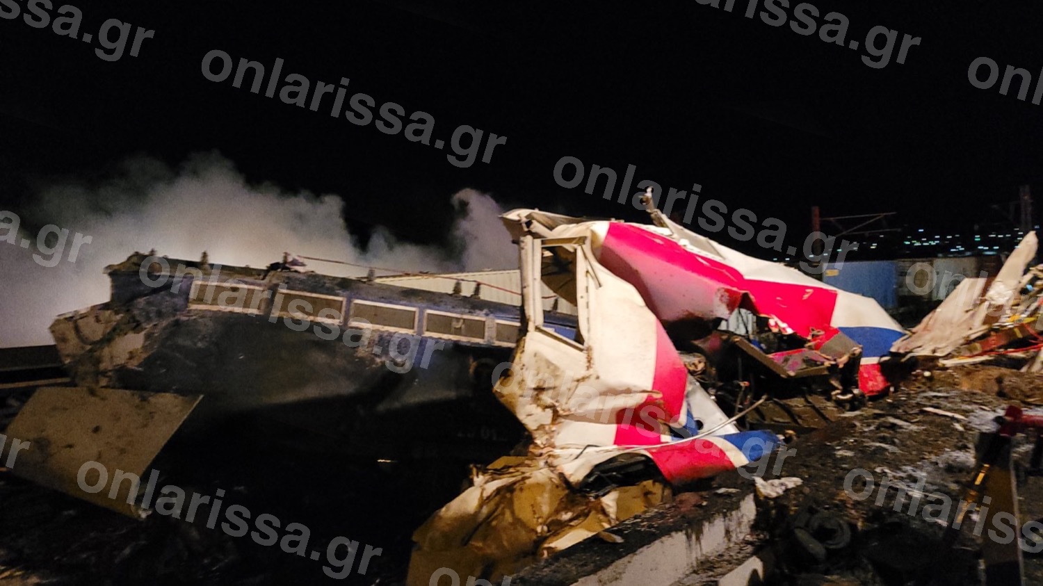 Σύγκρουση τρένων στα Τέμπη: Πληροφορίες για 6 νεκρούς