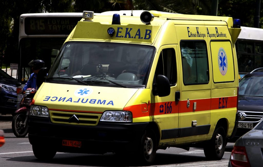ΕΚΑΒ: Επτά νεκροί περιμένοντας το ασθενοφόρο σε ένα μήνα
