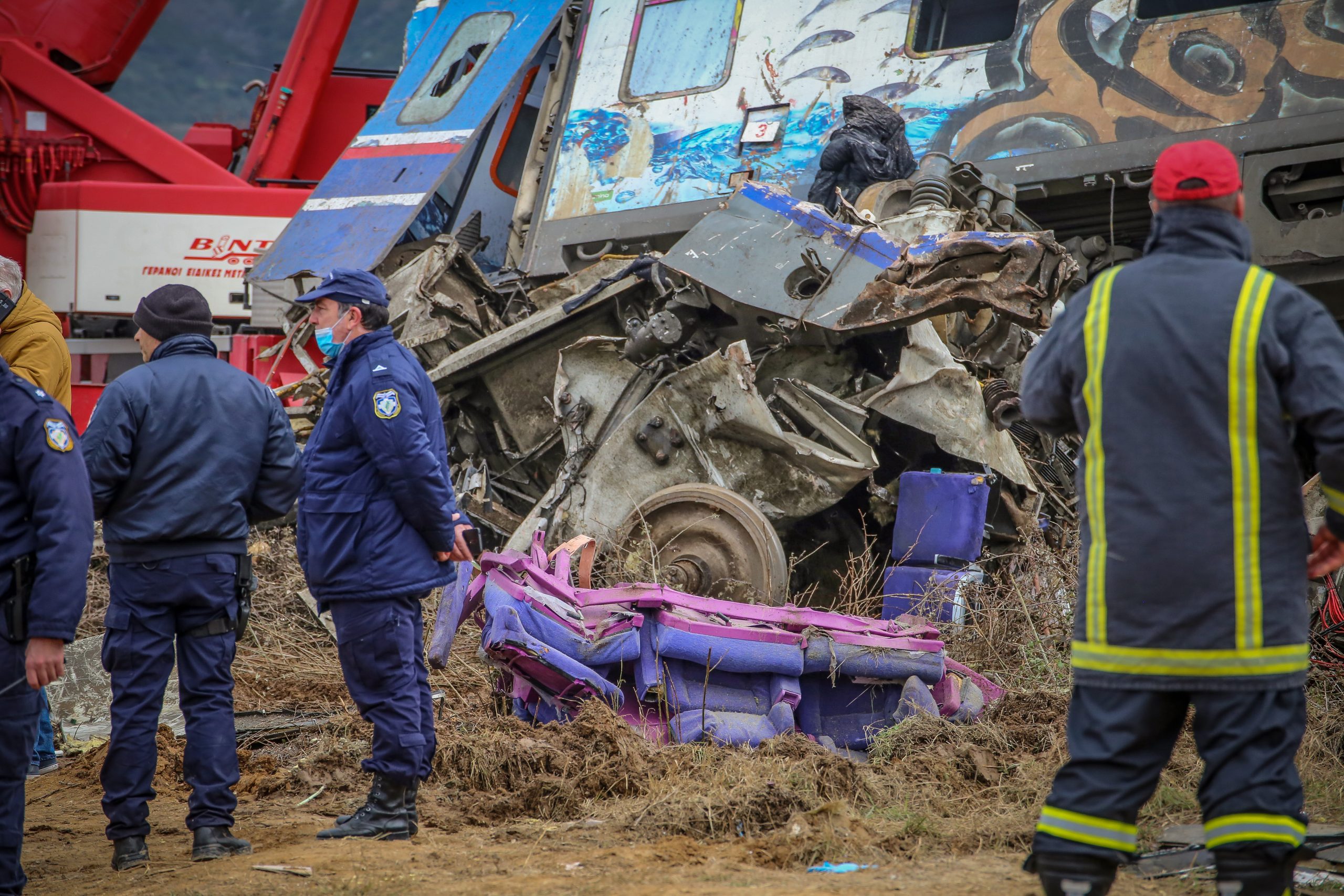 Σύγκρουση τρένων: Μεγαλώνει η “μαύρη  λίστα” με 38 νεκρούς και 66 τραυματίες