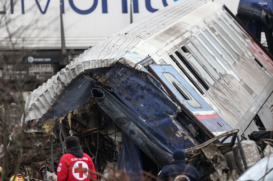 Δυστύχημα στα Τέμπη: Ταυτοποιήθηκε ακόμα μία σορός – Ανήκει σε Σύρο επιβάτη