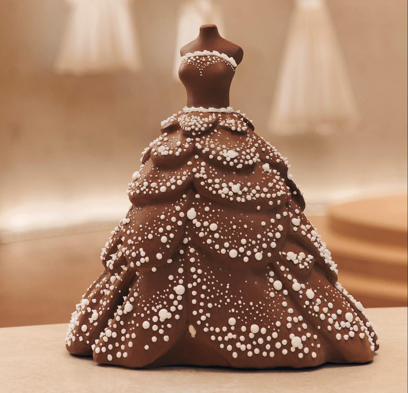 Σοκολατένιες δημιουργίες Υψηλής Ραπτικής από τον οίκο Dior