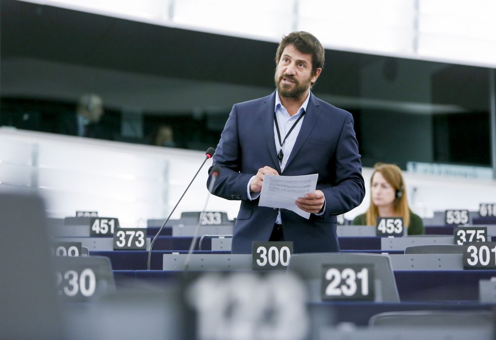 Ορίστηκε εισηγητής στην επιτροπή νομικών υποθέσεων του ΕΚ για την ασυλία του Αλέξη Γεωργούλη