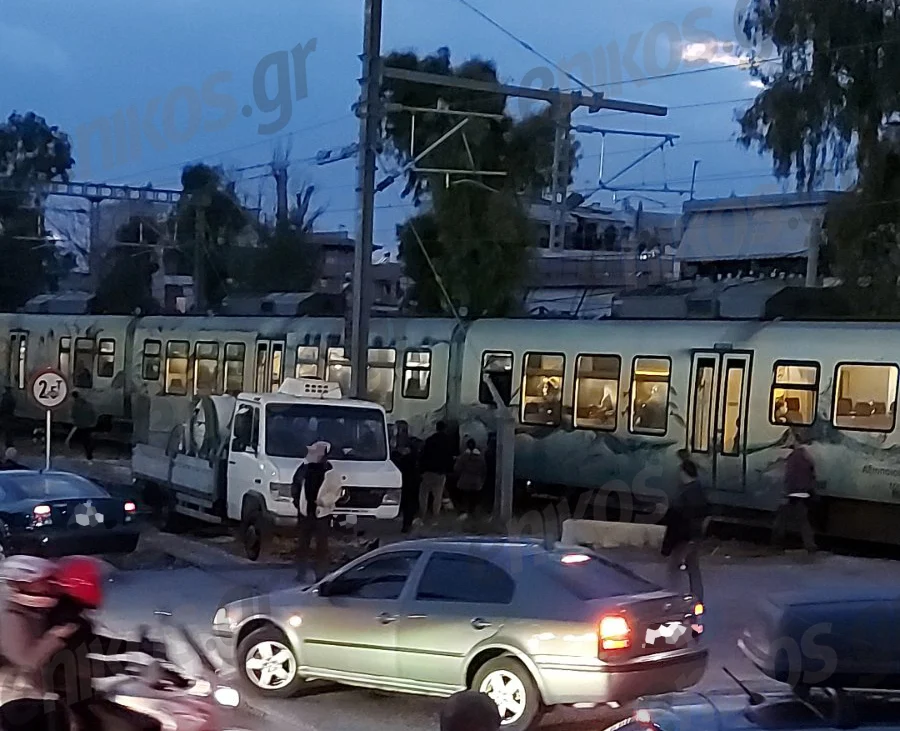 Κίνδυνος θάνατος η διάβαση του τρένου στον Ταύρο που τραυματίστηκε σοβαρά ο 16χρονος