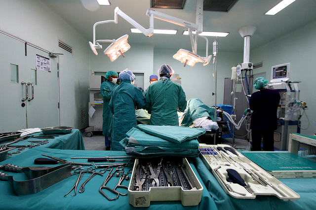 Απογευματινά χειρουργεία: Αυτές είναι οι τιμές ανά επέμβαση – Οι αμοιβές των γιατρών