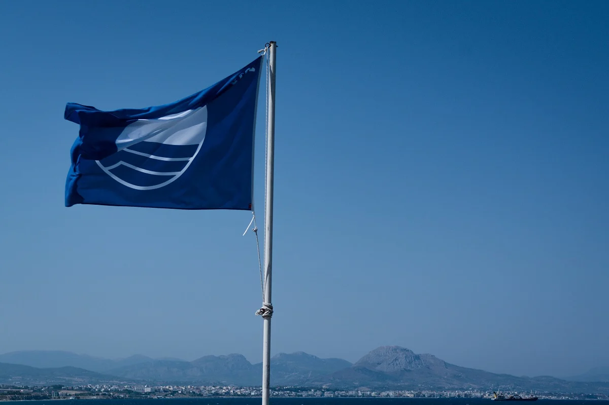 Οι 13 ακτές που έχασαν τη «Γαλάζια σημαία»