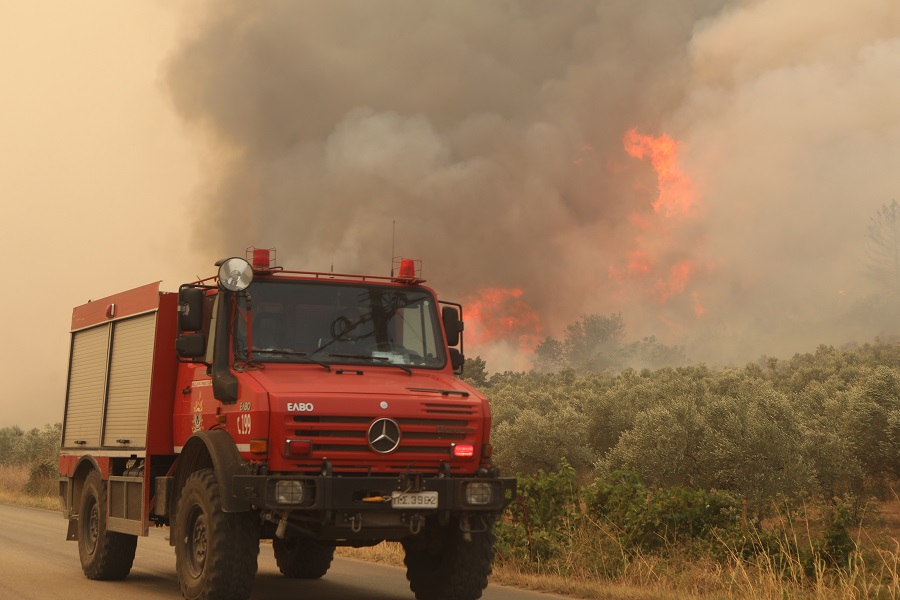 Φωτιά στην Αλεξανδρούπολη: Μήνυμα του 112 για εκκένωση ακόμα τεσσάρων οικισμών
