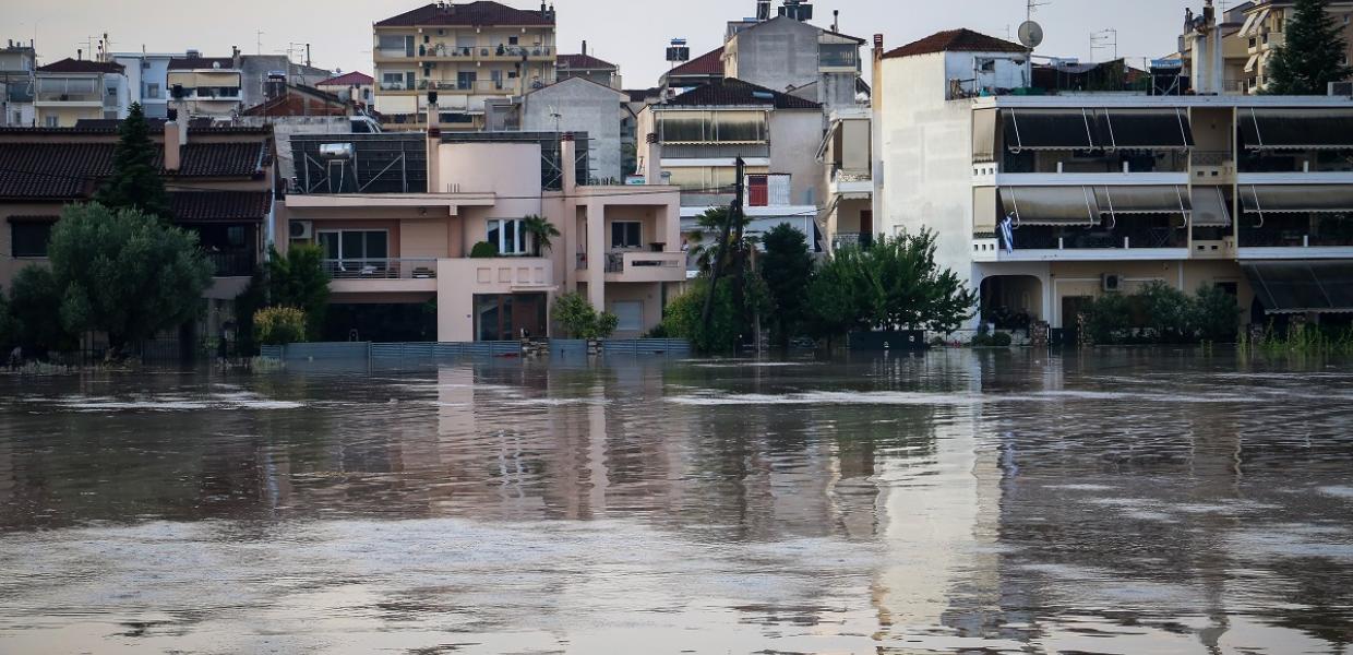 Κακοκαιρία Daniel: Καθηλώνει το βίντεο από drone που δείχνει όλη τη Λάρισα πλημμυρισμένη
