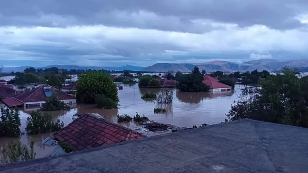 Απίστευτη αναλγησία: Εισπρακτικές παίρνουν τηλέφωνο πλημμυροπαθείς