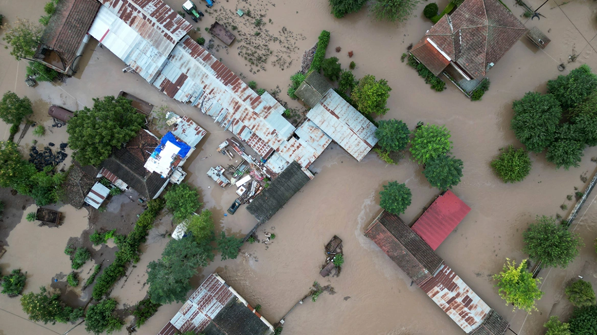 Πλημμύρες Καρδίτσα: Φωτογραφίες από δορυφόρο δείχνουν το πριν και το μετά
