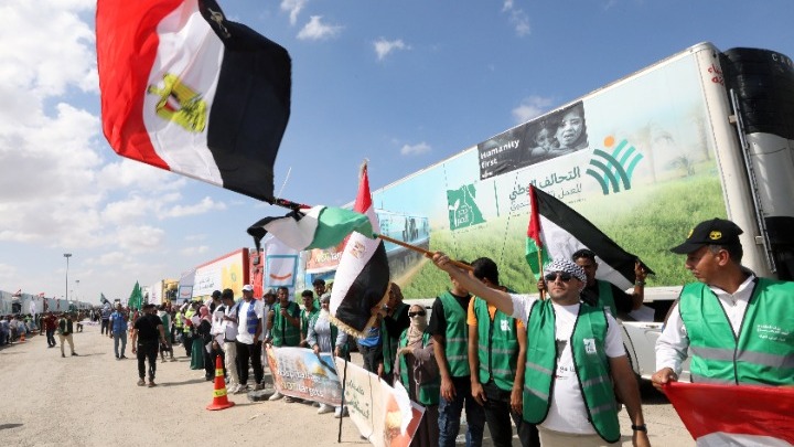 Γάζα: Από την Αίγυπτο μέχρι το Ιράκ διαδηλωτές κατεβαίνουν στους δρόμους